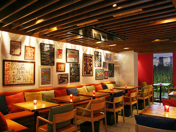 Mexican Dining AVOCADO 京都店のデザイン内装施工...