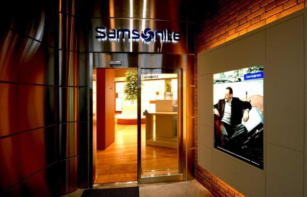 Samsonite Kanazawa 物販店 [野町] 店舗デザイン....