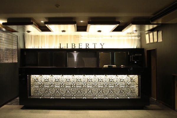 リバティ ニュークラブ [苫小牧] 店舗デザイン.COM