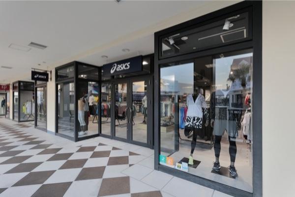 ASICS FACTORY OUTLET三井アウトレットパークジャズド...