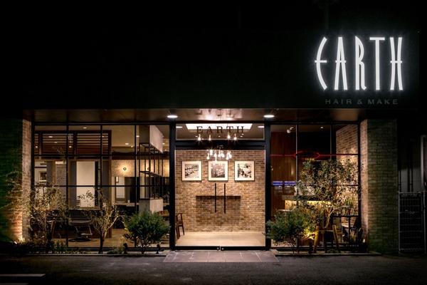 HAIR MAKE EARTH 泡瀬店のデザイン内装施工事例|店舗デザ...
