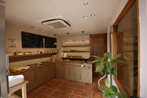 Js bakery ベーカリー [春日] 店舗デザイン.COM