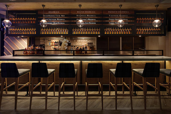 MATSUMOTO HIGHBALL BARのデザイン内装施工事例 [...