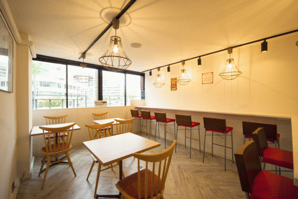 Cherry Hills Diner ハンバーガー [桜山] 店舗デザ...