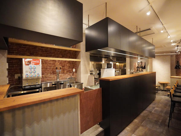 SUPER PIZZAのデザイン内装施工事例 [東大前]｜店舗デザイン...