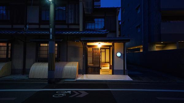 bar Velaのデザイン内装施工事例|店舗デザイン.COM