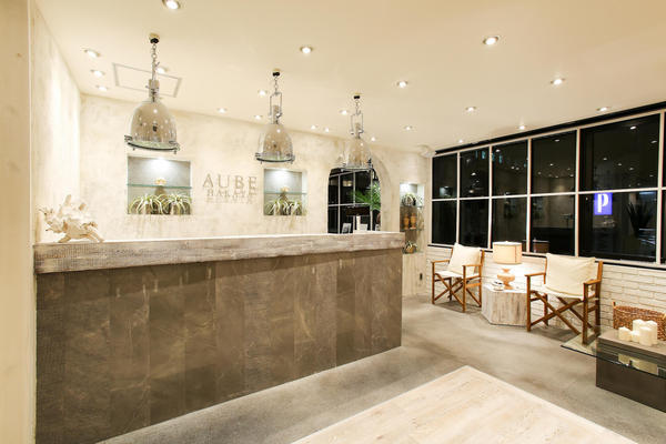 AUBE HAIR hakataのデザイン内装施工事例 [博多]｜店舗...