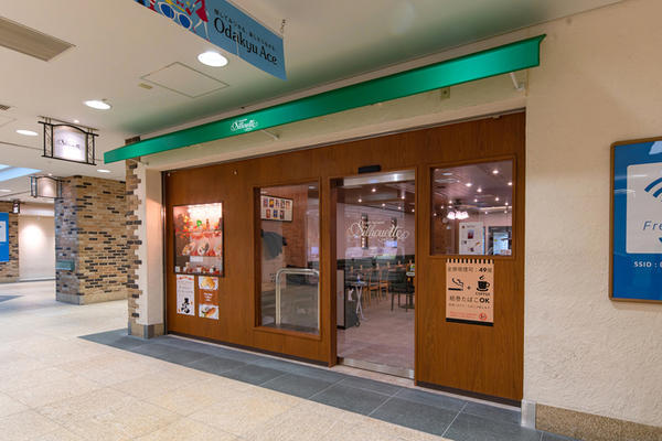 カフェテラス シルエット(Silhouette)のデザイン内装施工事例...