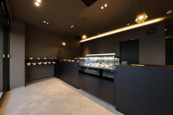 patisserie Luxlationのデザイン内装施工事例 [六十...