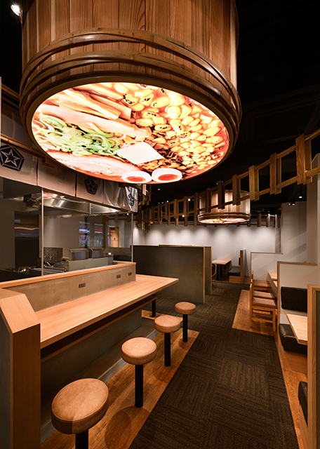 AULA 横浜駅西口パルナード店 ラーメン屋 [横浜] 店舗デザイン....