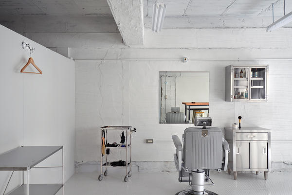 MAETA BARBER LIFE [北新地駅] 店舗デザイン.COM