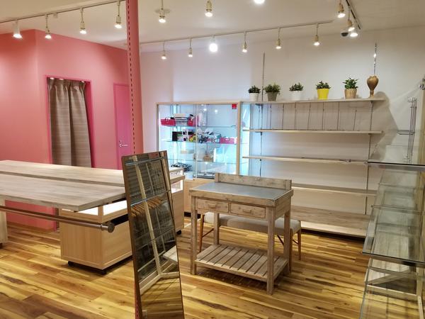 リサイクルブティックCOCO旗の台店のデザイン内装施工事例 [旗の台]...