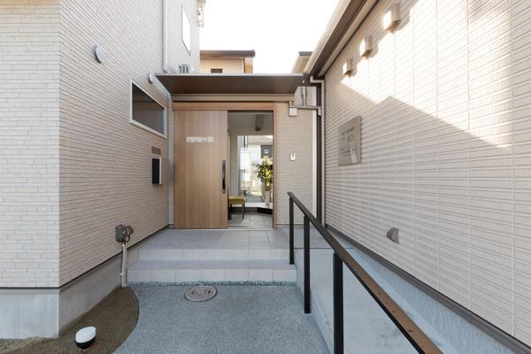 仙台十七歯科医院 [六丁の目] 店舗デザイン.COM