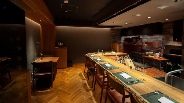 FURNUS GINZAのデザイン内装施工事例 [銀座]｜店舗デザイン...