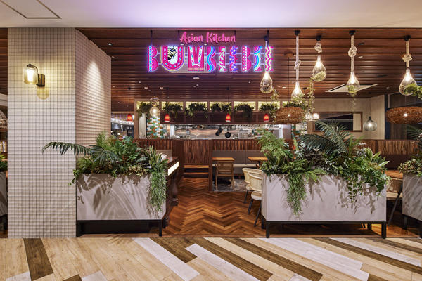 Asian bistro BUMBLEBEE [新浦安] 店舗デザイン...