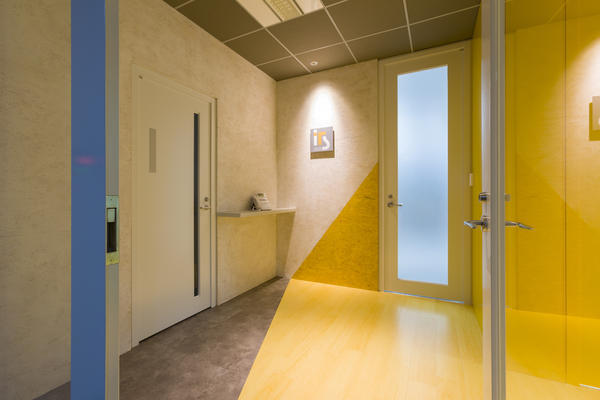 アイ・ティー・エス・ジャパン 株式会社 IT [新橋] 店舗デザイン....