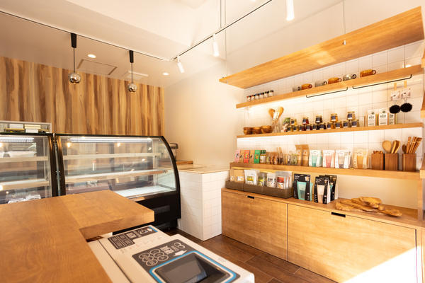 VegeLovele テイクアウト惣菜店 [井荻] 店舗デザイン.CO...