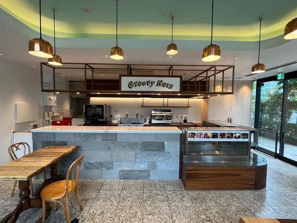 Groovy Nuts Cafe カフェ [みなとみらい駅] 店舗デザ...