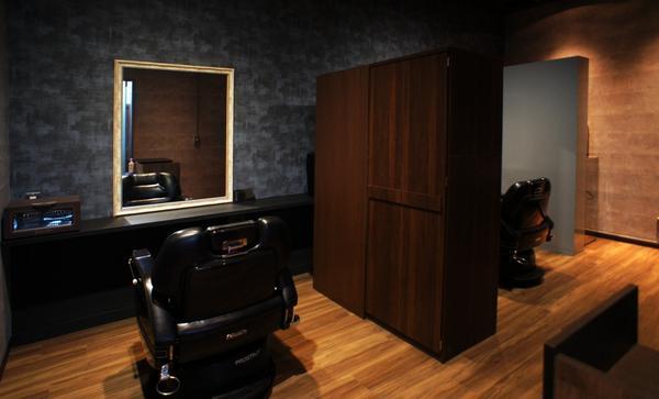 BARBER Re 理容室 [東海大学前] 店舗デザイン.COM