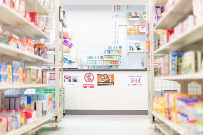 コロナ禍で「無人販売店舗」がブーム？ 販売の仕組みや人気店の内装事例を...
