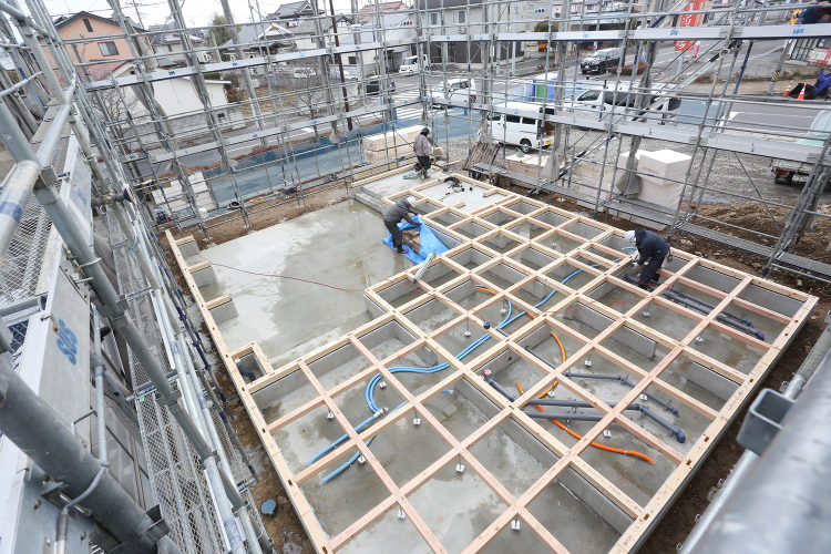 【建て替えのススメ】土地代がかからないから良い？建て替え時のポイント【...