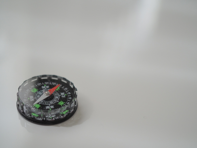 【玄関の向き】方位によって変わる玄関の特徴を解説！【玄関の風水】 - ...