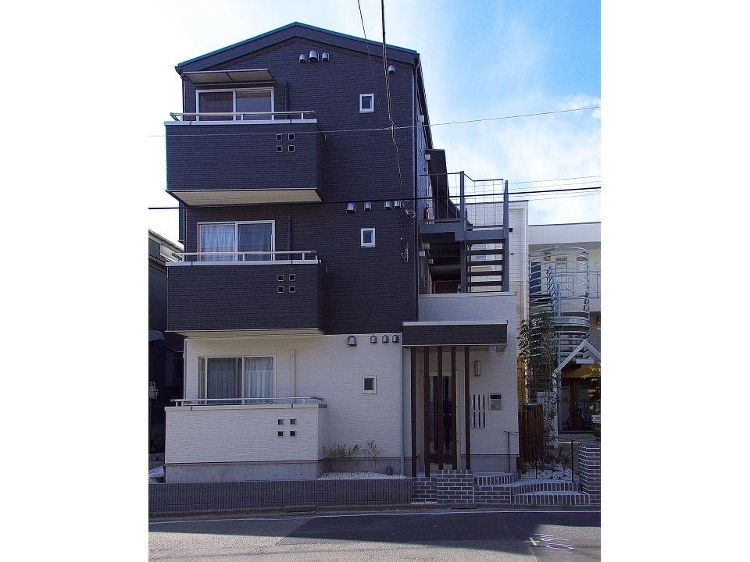 鉄骨やＲＣ造に比べ建設費が抑えられのが魅力です。