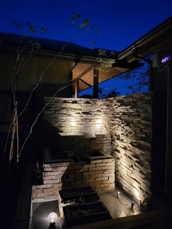 猫ちゃんのいる暮らし。壁泉のある中庭工事 ｜ブログ｜株式会社ノエルne...