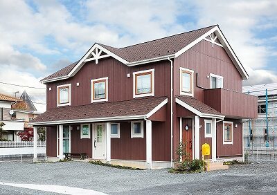 元気に成る整体院とスウェーデン住宅の店舗併用住宅｜群馬県全域対応（前橋...