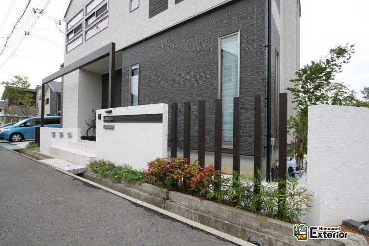 こだわりのあるモダンイメージな外まわり - 神戸で外構・エクステリアの...