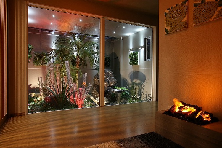 エネルギーを感じる前衛的な坪庭 | 神戸市西区 坪庭 | 神戸 三田 ...