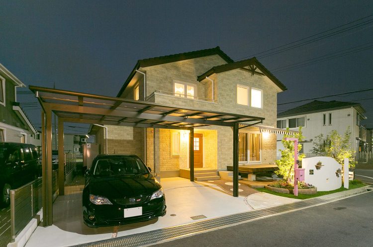 思わず惹き付けられる かわいいオブジェを採り入れた新築外構 ♪ | 神...