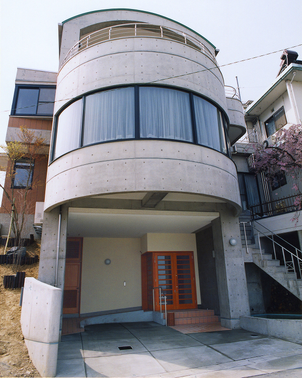 デザイナーズ住宅、老後を楽しむ住まい、ホームエレベーター付き住宅の設計...