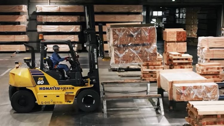 新型クリーンエンジン搭載により、作業性を落とさず燃料消費量が大幅低減|...