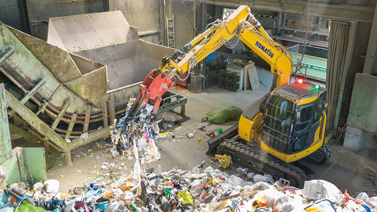 社会を次世代へとつなぐ、有線式電動油圧ショベル | お客さまの声 | ...