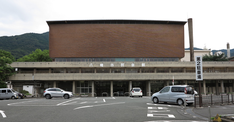 北九州市立八幡市民会館 | 日本建築めぐり | 建築パース.com