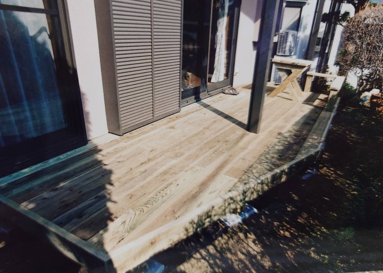 五角形のウッドデッキ・・・青葉区の家 | ウッドデッキ施工会社 現場日...