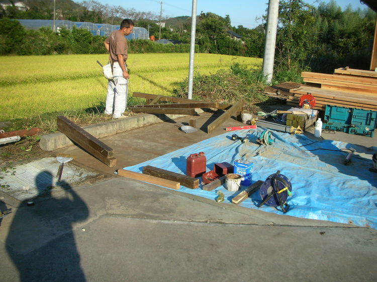 2008年10月16日に、静岡県湖西市の自社工場でLBウッドの実験用ウ...