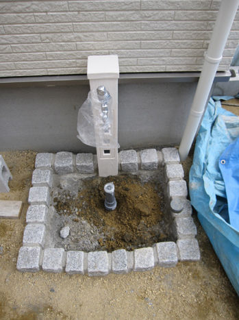 立水栓の工事中！ : 毎年受賞歴多数！外構専門店サコヤマエクステリアの...