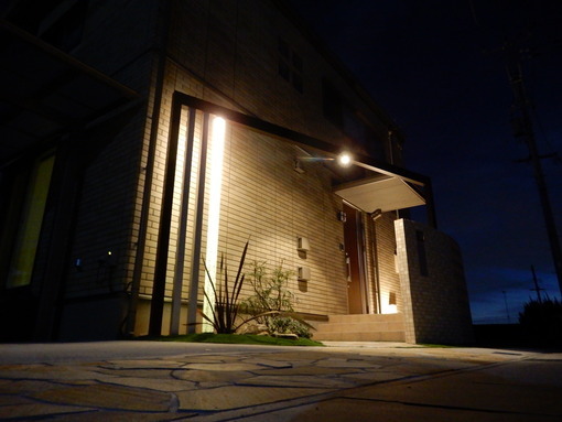 完成しました。ライティング : 毎年受賞歴多数!外構専門店サコヤマエク...