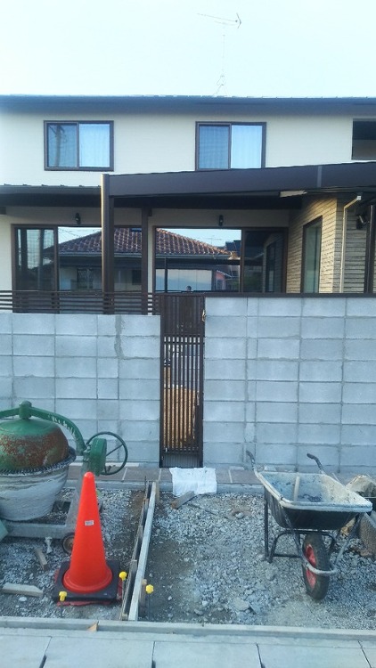 フェンスと笠木 : 毎年受賞歴多数！外構専門店サコヤマエクステリアのブ...