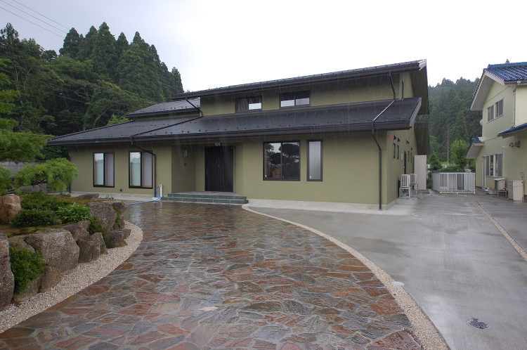 RC造 和風住宅|和の美意識とコンクリートが融合した邸宅|RC des...