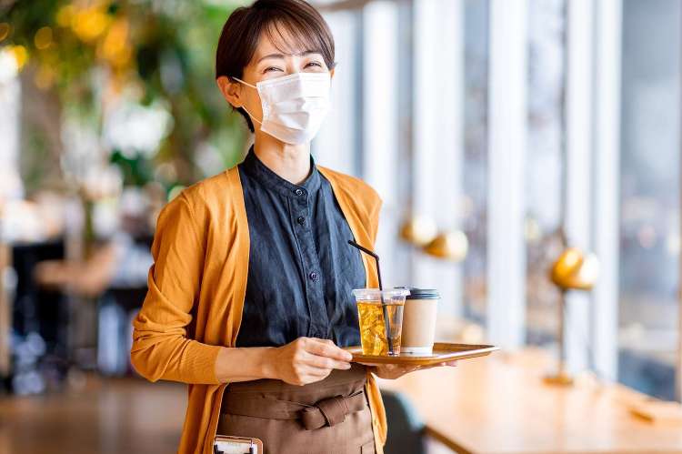 飲食店の店舗内装に新潮流！逆転の発想でコロナ対策を集客に活用 | 店舗...