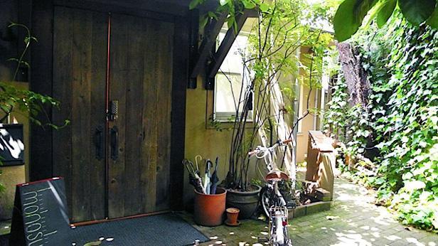 毎日が合宿気分なイエオフィス｜東京R不動産｜リノベーション・ヴィンテー...