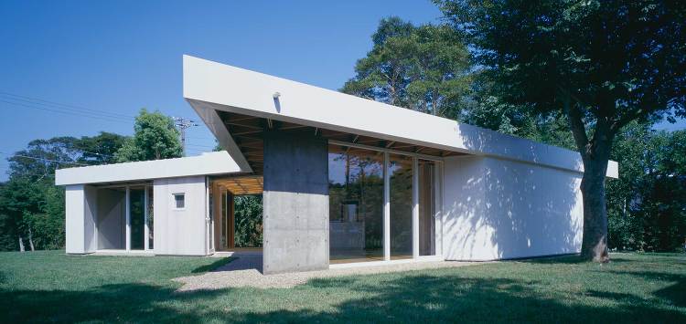 Veneer Grid Roof House - Shigeru Ba...