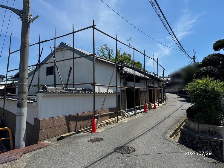 大阪府岸和田市と羽曳野市 解体工事着工です。