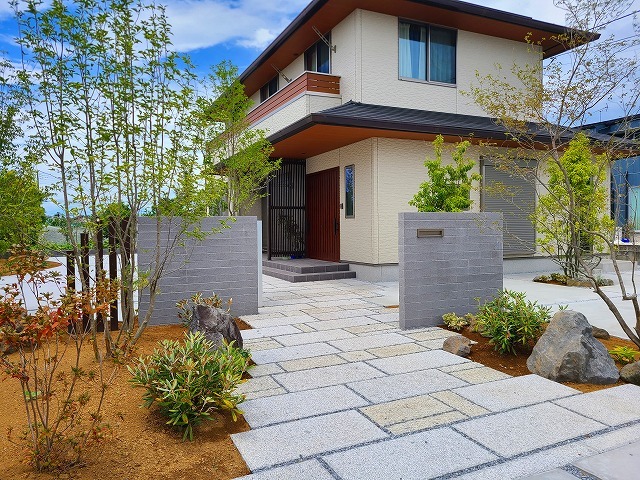 太田市W様邸|広大な敷地を活かすローメンテナンスの庭施工記録|田熊造園...