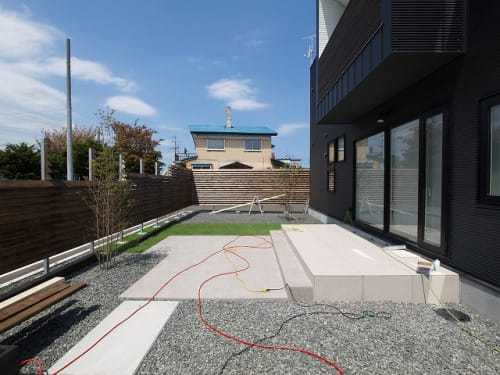 中二階が繋ぐ家 外構工事 | 富谷洋介建築設計【北海道札幌の設計事務所...