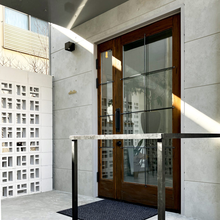 No. 39 OFFICIAL SITE「玄関ドアは顔、室内ドアは衣装...