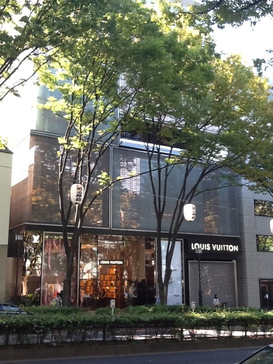ルイヴィトン表参道 - archimap.info